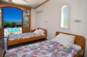 Гостиница Nikos Studios and Apartments  Саами